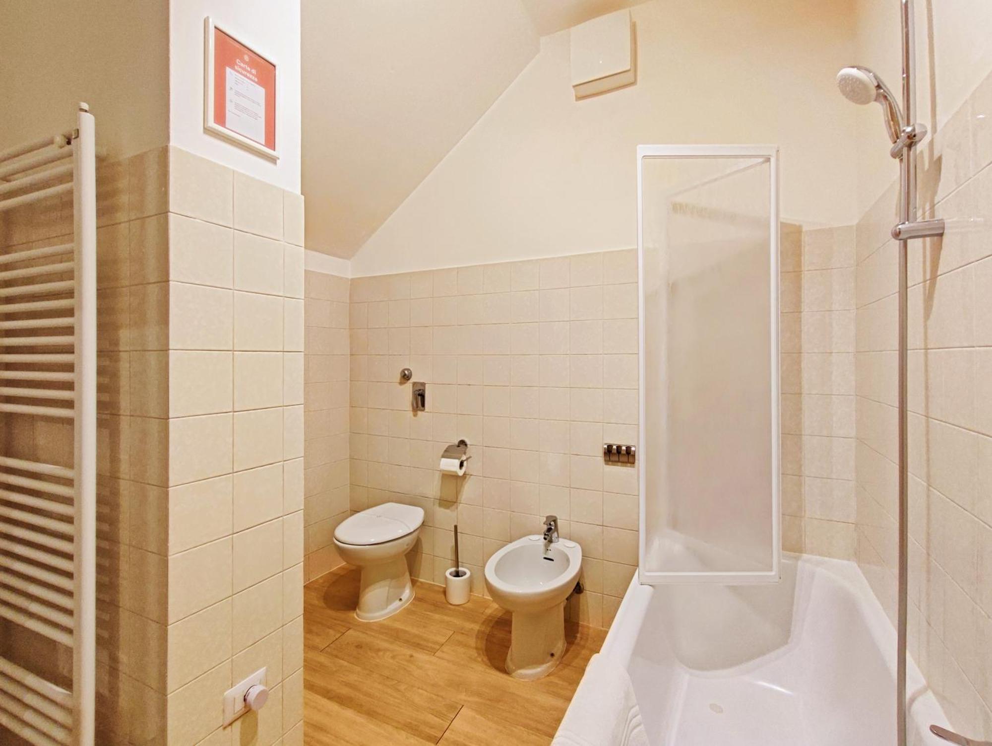 Casa Fischer 1 Mantova Bagian luar foto